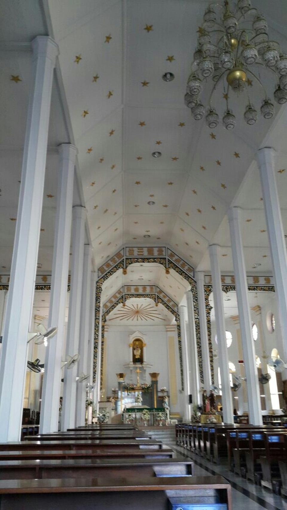 โบสถ์เซนต์ฟรัง - สถานที่ท่องเที่ยว ท่องเที่ยวไทย