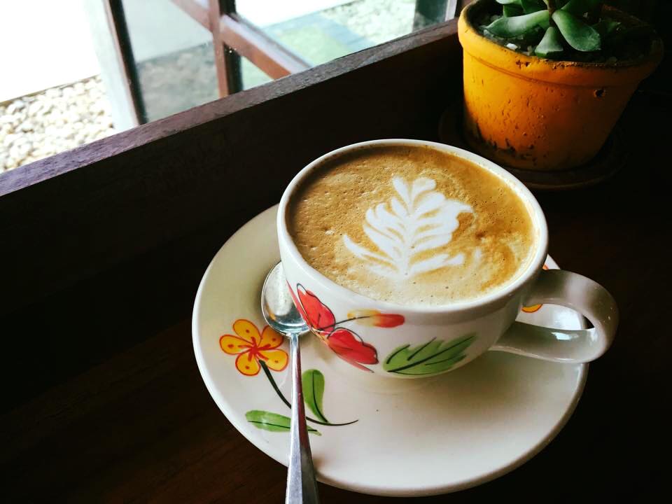 ต๊ะต่อนยอน Coffee&Cafe' by ณัฐณรักข์