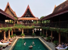 โรงแรมเรือนไทย-สวยงาม
